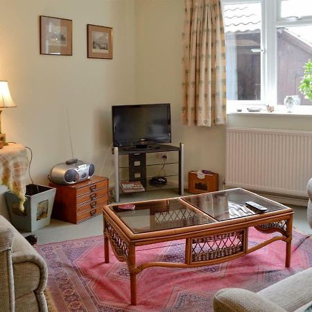 Swallow Barn Villa Chobham  Екстериор снимка