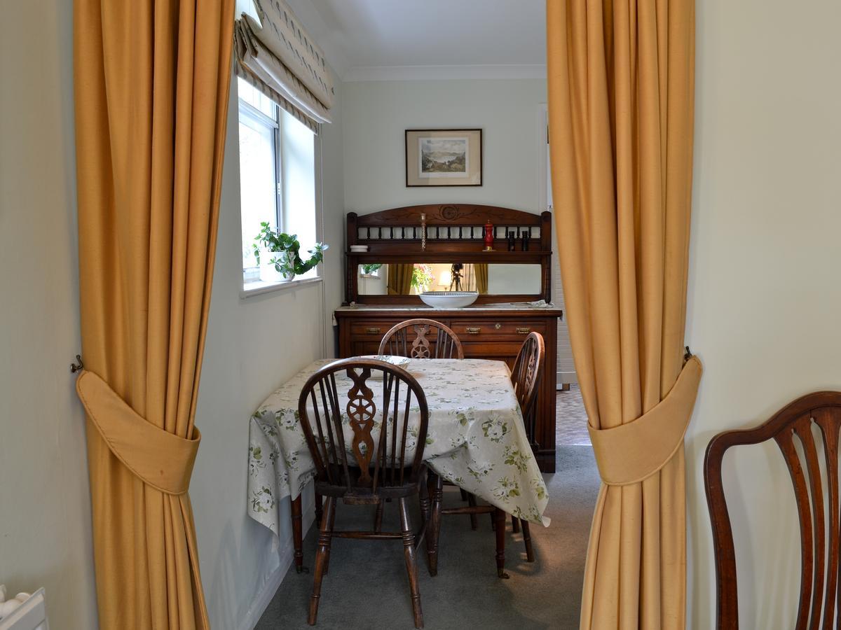 Swallow Barn Villa Chobham  Екстериор снимка