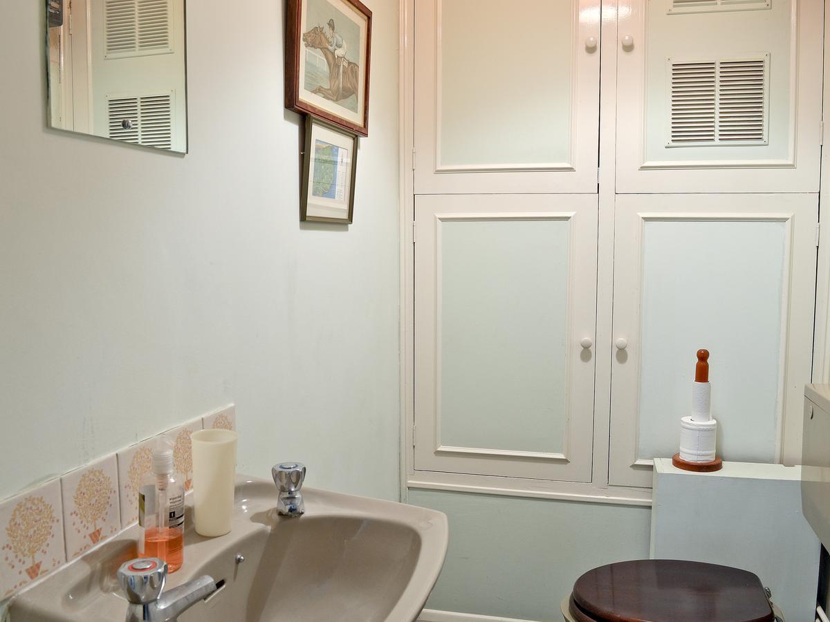 Swallow Barn Villa Chobham  Екстериор снимка