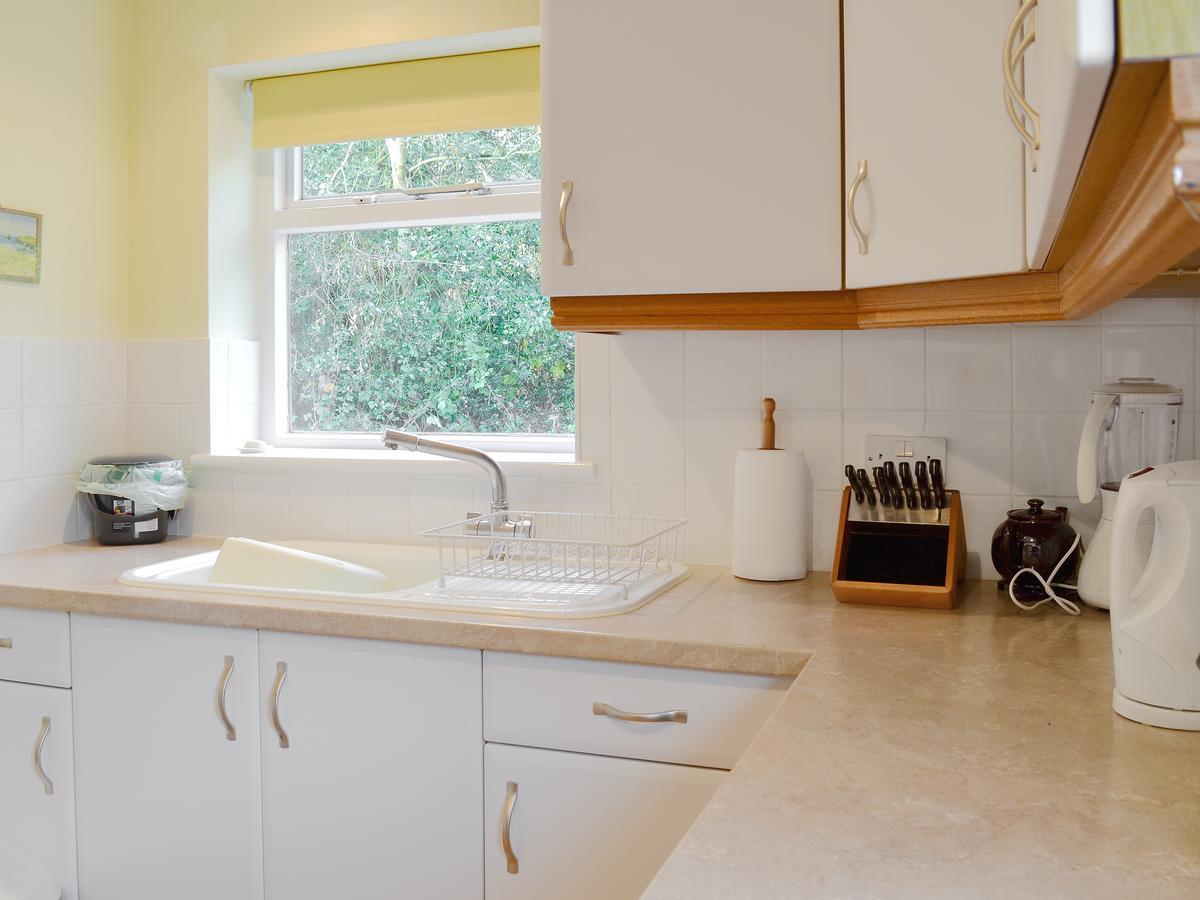 Swallow Barn Villa Chobham  Екстериор снимка